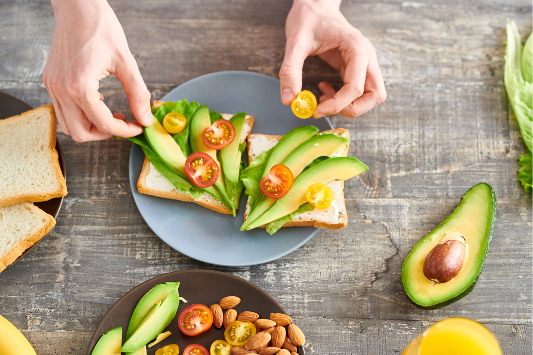 The Ultimate Healthy Snack Guide for People Who Love to Eat